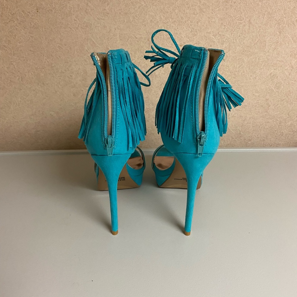 Blue heels - Picture 4 of 9